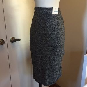 NWT Old Navy Size M Stretchy Pencil Skirt
